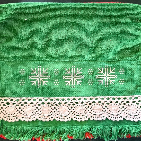 15 Piece Holiday Hand Towel Bundle - Picture 13 of 15